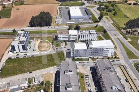 Lote para Construção de Edifício Habitacional, Zona de ARU