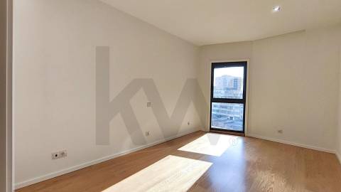 APARTAMENTO T3 - MAIA - NOVO (Pronto a Habitar) - MAIA CENTRO