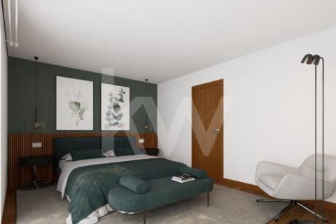 Elegante Moradia T5 nos Pinhais da Foz - Áreas Amplas e Construção de Qualidade