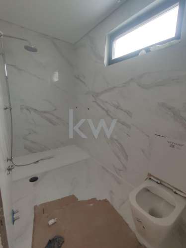 Moradia - T4 - 2 Pisos - Arquitetura Moderna - Venda - Guifões, Matosinhos - Porto