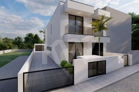 Moradia - T4 - 2 Pisos - Arquitetura Moderna - Venda - Guifões, Matosinhos - Porto