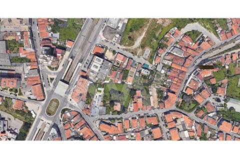PRÉDIOS EM PROPRIEDADE TOTAL, PARA CONVERSÃO EM 10 APARTAMENTOS T1 (VILA NOVA DE GAIA)