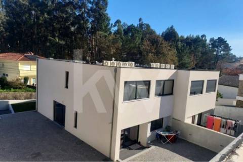 Terreno com PIP aprovado para 6 moradias, Lobão, Santa Maria da Feira