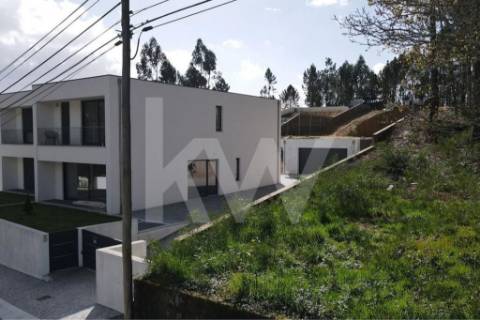 Terreno com PIP aprovado para 6 moradias, Lobão, Santa Maria da Feira