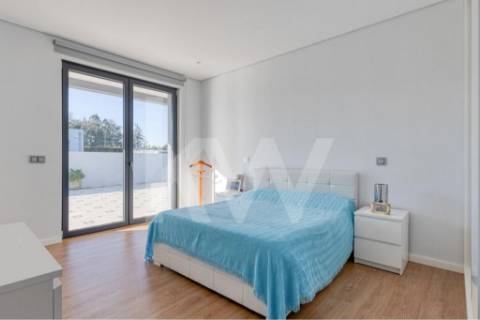 Moradia térrea T4 com 3 suites em Vilar do Pinheiro, Vila do Conde
