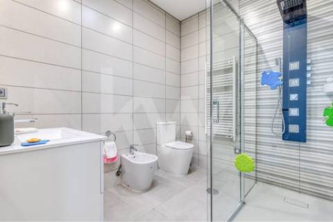 Moradia térrea T4 com 3 suites em Vilar do Pinheiro, Vila do Conde