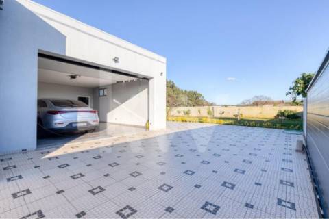 Moradia térrea T4 com 3 suites em Vilar do Pinheiro, Vila do Conde