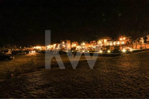 Moradia T3 em quinta c/8960m2, vários anexos e vistas deslumbrantes sobre a Serra da Labruja.