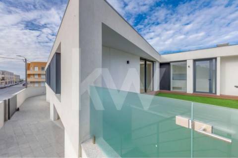 MORADIA 4 QUARTOS, PREMIUM, NA PRAIA DA MADALENA, EM VILA NOVA DE GAIA