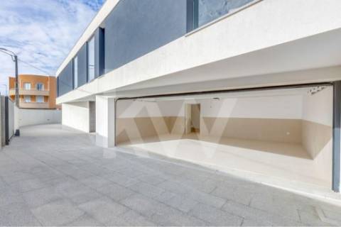 MORADIA 4 QUARTOS, PREMIUM, NA PRAIA DA MADALENA, EM VILA NOVA DE GAIA