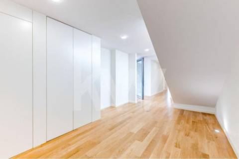 MORADIA 4 QUARTOS, PREMIUM, NA PRAIA DA MADALENA, EM VILA NOVA DE GAIA