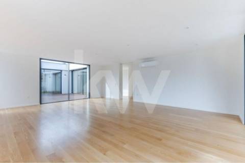 MORADIA 4 QUARTOS, PREMIUM, NA PRAIA DA MADALENA, EM VILA NOVA DE GAIA