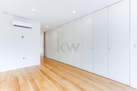 MORADIA 4 QUARTOS, PREMIUM, NA PRAIA DA MADALENA, EM VILA NOVA DE GAIA