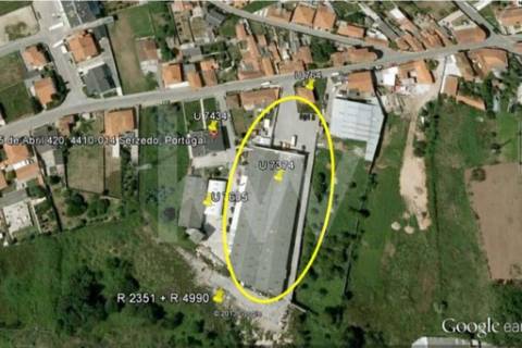 Armazém 2 pisos em Serzedo-V.N.Gaia com Excelente Localização,junto A29 e A41