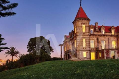 Apartamento T3 NOVO com 169 m2, Terraço de 52 m2 * Três Lugares de Estacionamento