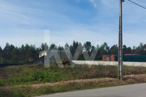 Terreno com PROJETO aprovado - Armazém com 2 Pisos em Serzedo - VN Gaia