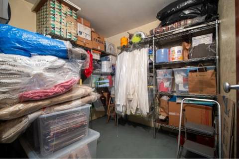 Venda - Fantástico Apartamento T5 c/300 m2,com excelente localização em estado novo.