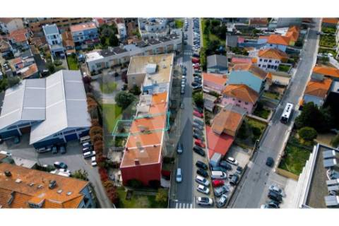 Moradia T4+1 à Efanor com licença de AL