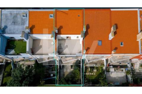 Moradia T4+1 à Efanor com licença de AL