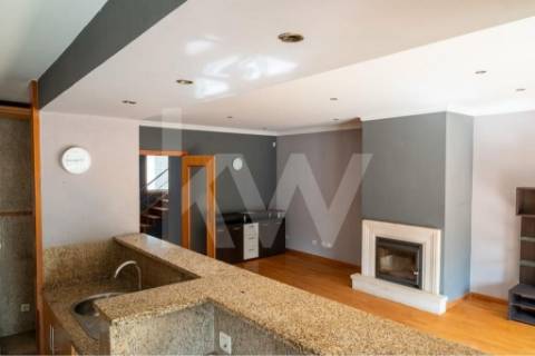 Moradia T4+1 à Efanor com licença de AL