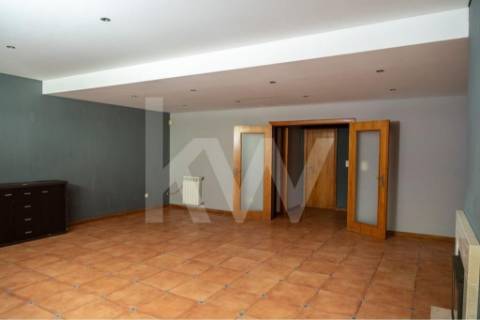 Moradia T4+1 à Efanor com licença de AL