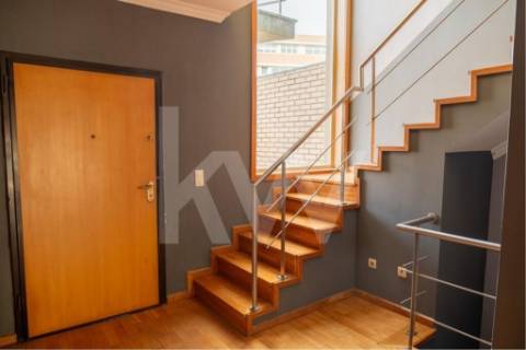 Moradia T4+1 à Efanor com licença de AL