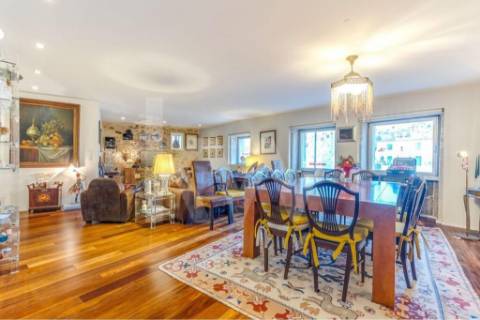 Moradia V4 na Foz, excelente, próximo do rio Douro