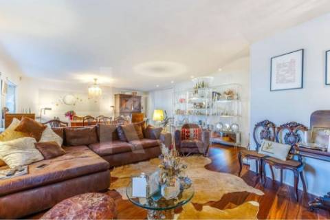 Moradia V4 na Foz, excelente, próximo do rio Douro