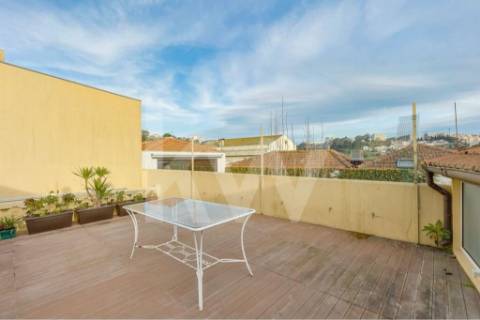 Moradia V4 na Foz, excelente, próximo do rio Douro