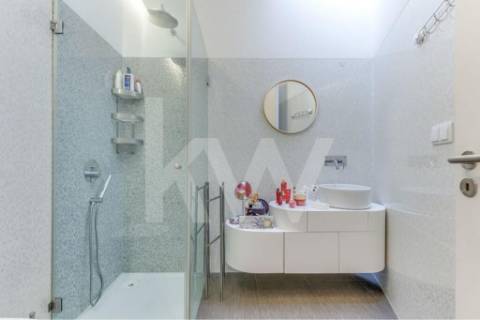 Moradia V4 na Foz, excelente, próximo do rio Douro