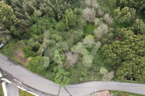 Terreno para construção em LOUROSA para 16 moradias unifamiliares