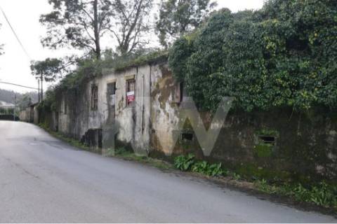 Terreno para construção em LOUROSA para 16 moradias unifamiliares