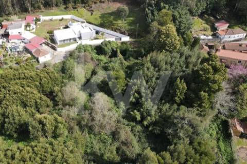 Terreno para construção em LOUROSA para 16 moradias unifamiliares