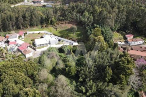 Terreno para construção em LOUROSA para 16 moradias unifamiliares