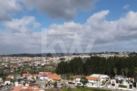 Terreno para construção em LOUROSA para 16 moradias unifamiliares