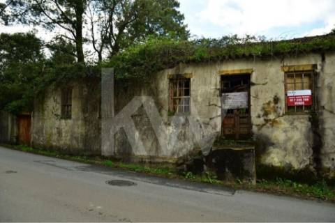 Terreno para construção em LOUROSA para 16 moradias unifamiliares