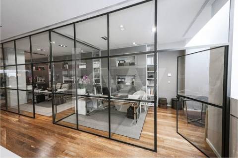 Ótimos Armazéns + Escritórios em Milheirós Maia, Total 2600m2