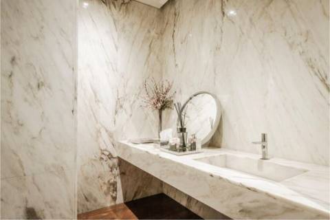 Ótimos Armazéns + Escritórios em Milheirós Maia, Total 2600m2