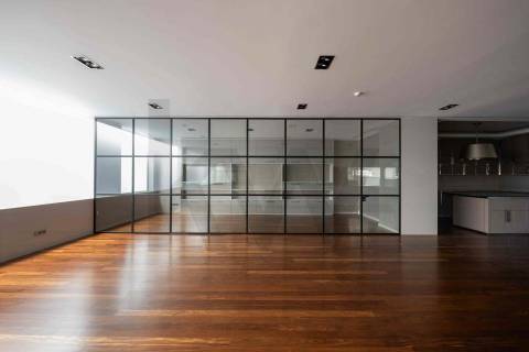 Ótimos Armazéns + Escritórios em Milheirós Maia, Total 2600m2