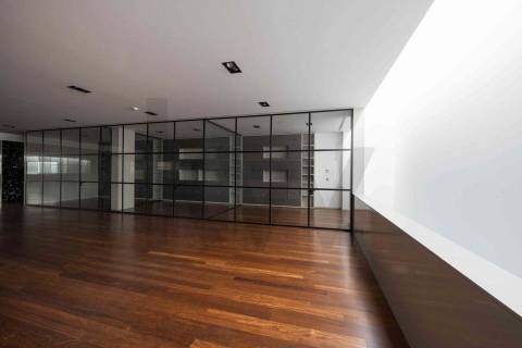 Ótimos Armazéns + Escritórios em Milheirós Maia, Total 2600m2