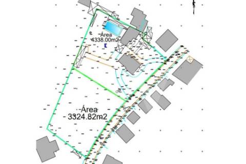 Moradia T7 em Santiago da Riba-UI com piscina e grande jardim