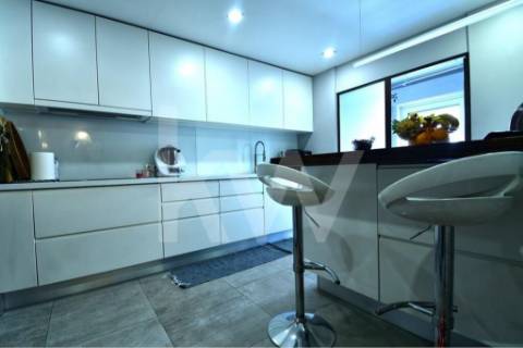 T5 Duplex a 50m da Praia em Matosinhos Sul