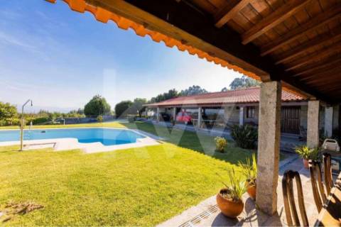 Quinta para turismo rural, eventos e produção de vinho em Guimarães