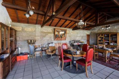 Quinta para turismo rural, eventos e produção de vinho em Guimarães