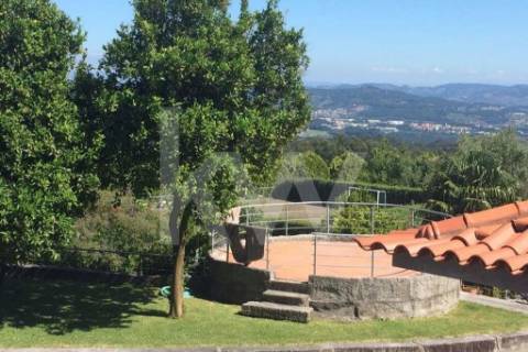 Quinta para turismo rural, eventos e produção de vinho em Guimarães