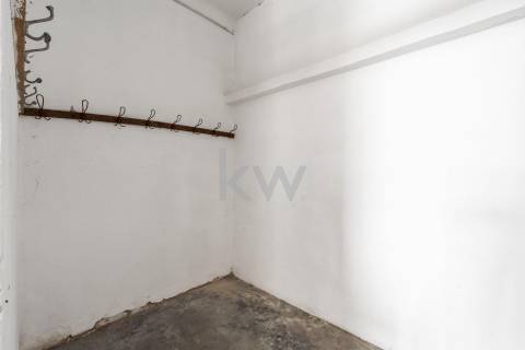 MORADIA T4+1 NO CENTRO DA CIDADE DE OLIVEIRA DE AZEMÉIS