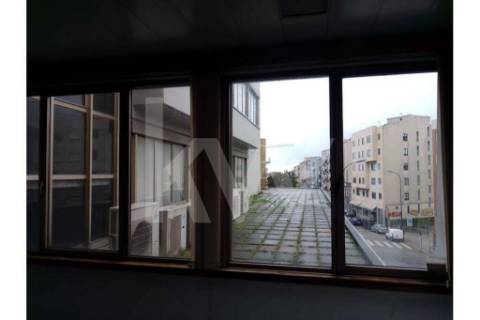 Espaço Escritórios - Rua Nossa Senhora de Fátima - Porto
