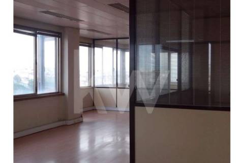 Espaço Escritórios - Rua Nossa Senhora de Fátima - Porto