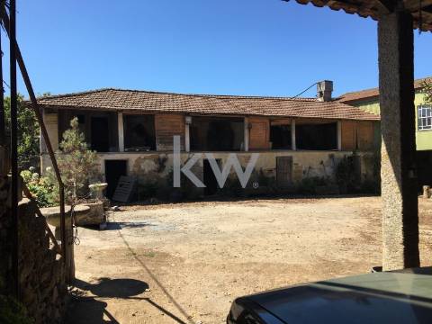 Quinta de Charme para venda - Perfeita para reabilitar e investir