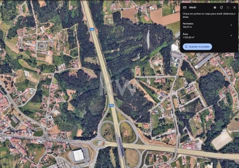 FANTÁSTICO LOTE PARA CONSTRUÇÃO COM 1.100 M2 EM ESPINHO